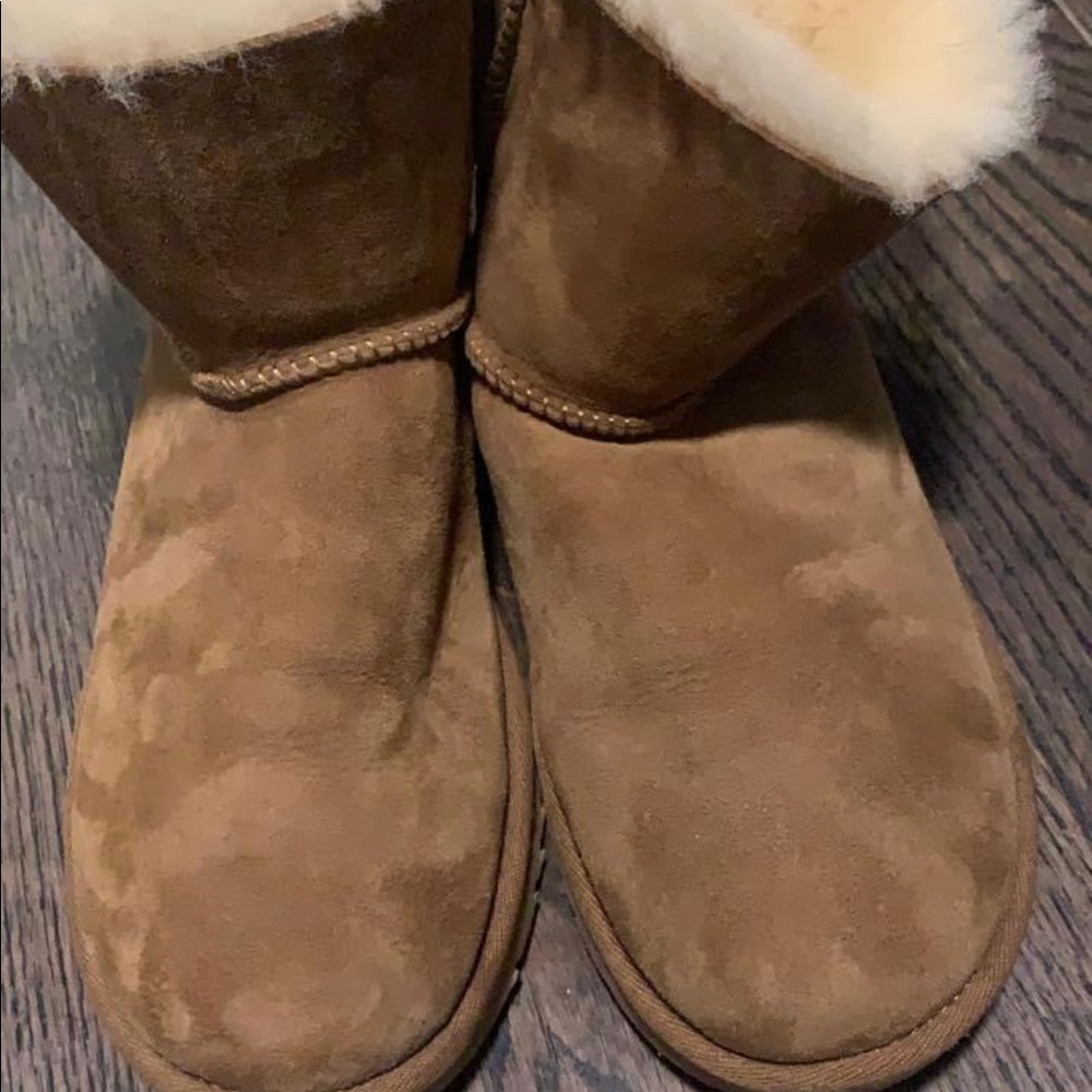 Ugg Boots - Picture 2 of 3